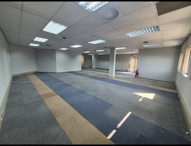 197M² OFFICE TO LET IN WOODMEAD